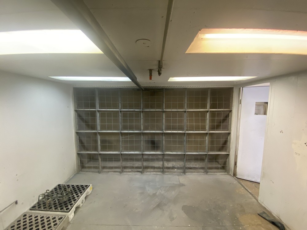 Used walk in paint booth