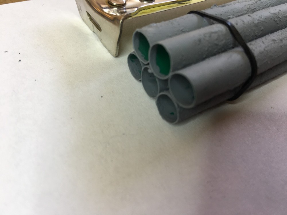 Train Car Loads: Concrete Pipe 6-Pipe Bundle Lot HO Scale Trains