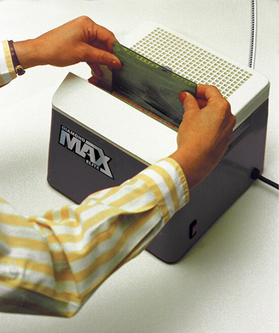 Diamond Max Elite 2-in-1 Glass Grinder