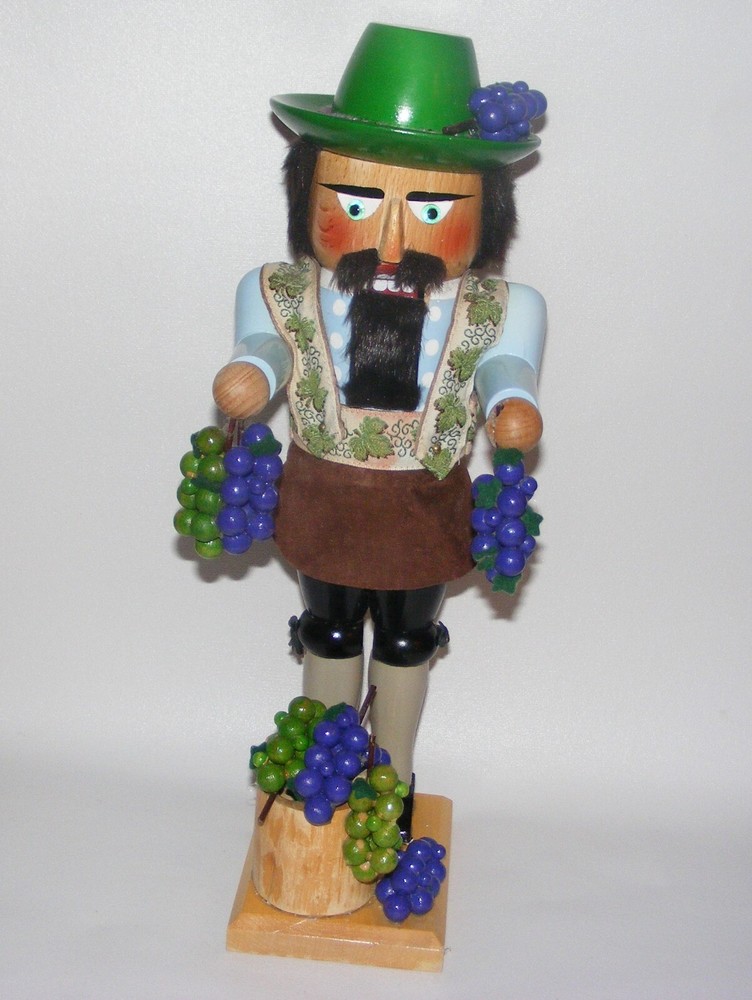STEINBACH 18" Nutcracker WINE MAKER signed but needs TLC