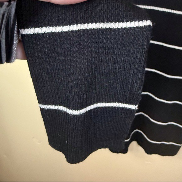 Athleta Bayside Black & White Stripe Merino Wool Blend Sweater Size Medium