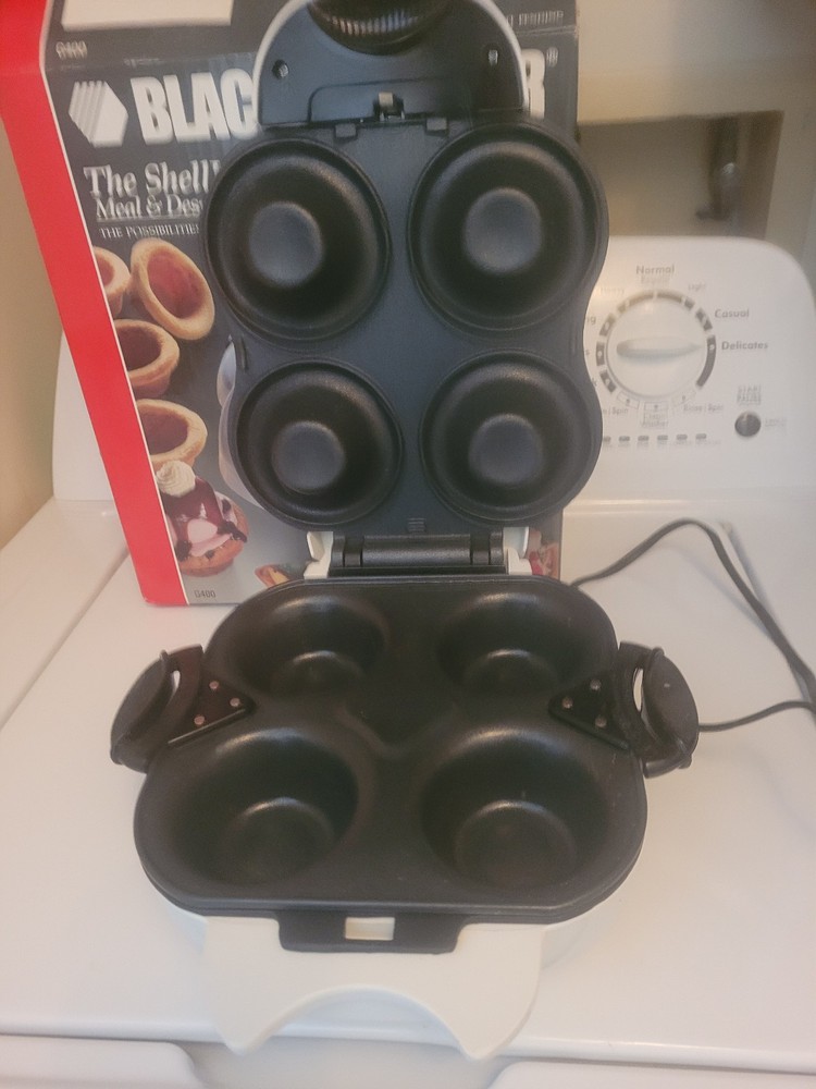 BLACK & DECKER The Shell Baker Meal and Dessert Maker