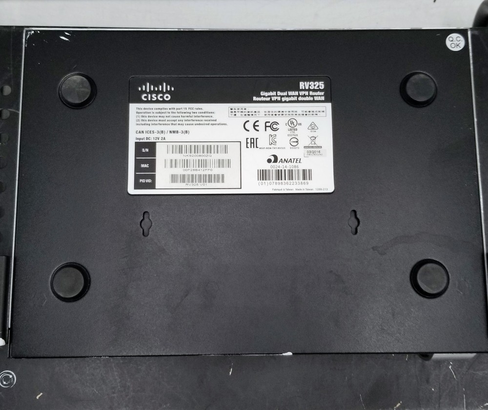 Cisco RV325 Rack Mount Router