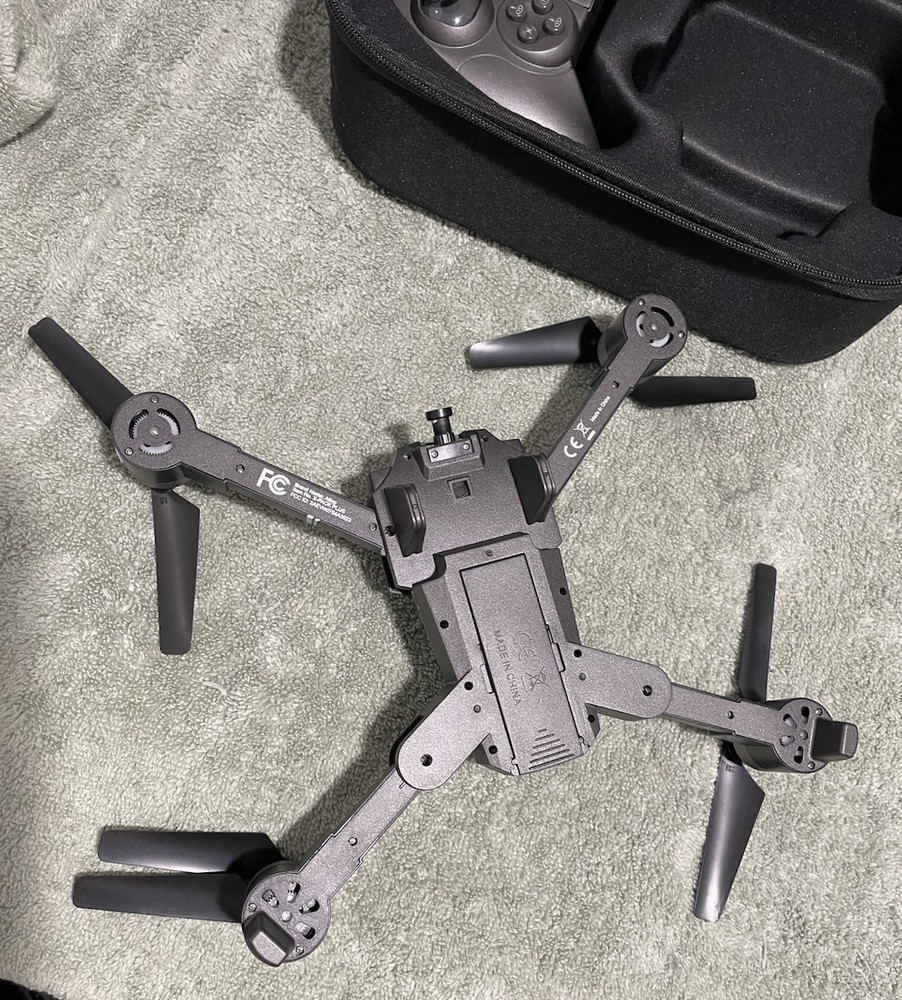 Attop X-PACK PLUS Foldable Quadcopter Drone With Camera, Controller, Case