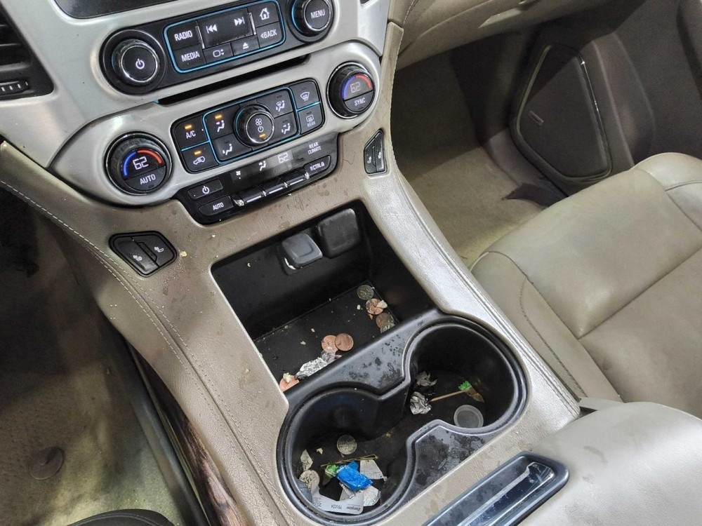 GMC YUKON 2019 Glove Box 706130