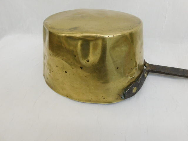 ANTIQUE BRASS STEEL HANDLED POT 1870's PRIMITIVE RUSTIC KITCHEN HAND RIVETED