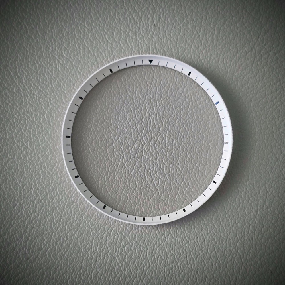 Chapter Ring SKX007 Angled MIN / White + Black - SEIKO MOD SKX Chapter Ring