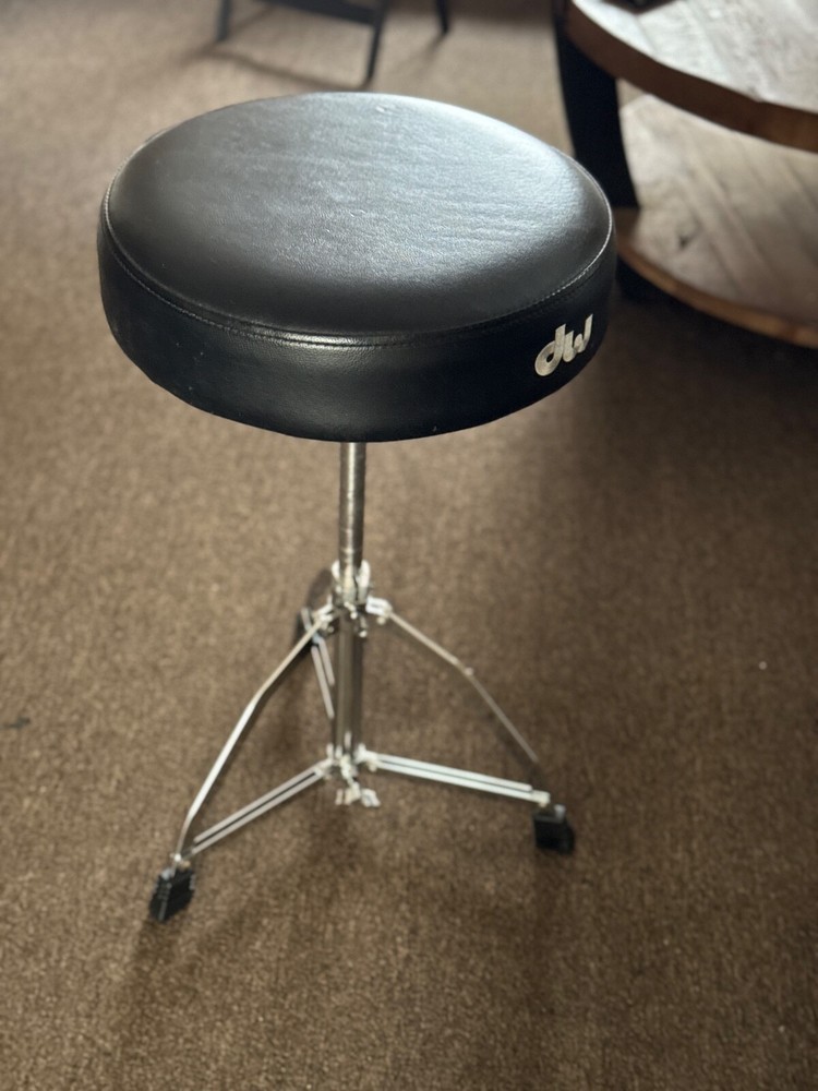 dw drum throne, black, chrome, used drum seat