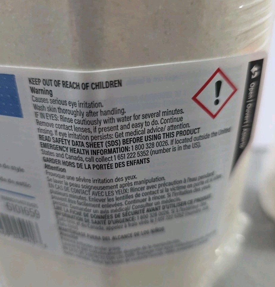 (2) Ecolab Home-Style Solid Laundry Detergent (6101659) 3 lbs.each