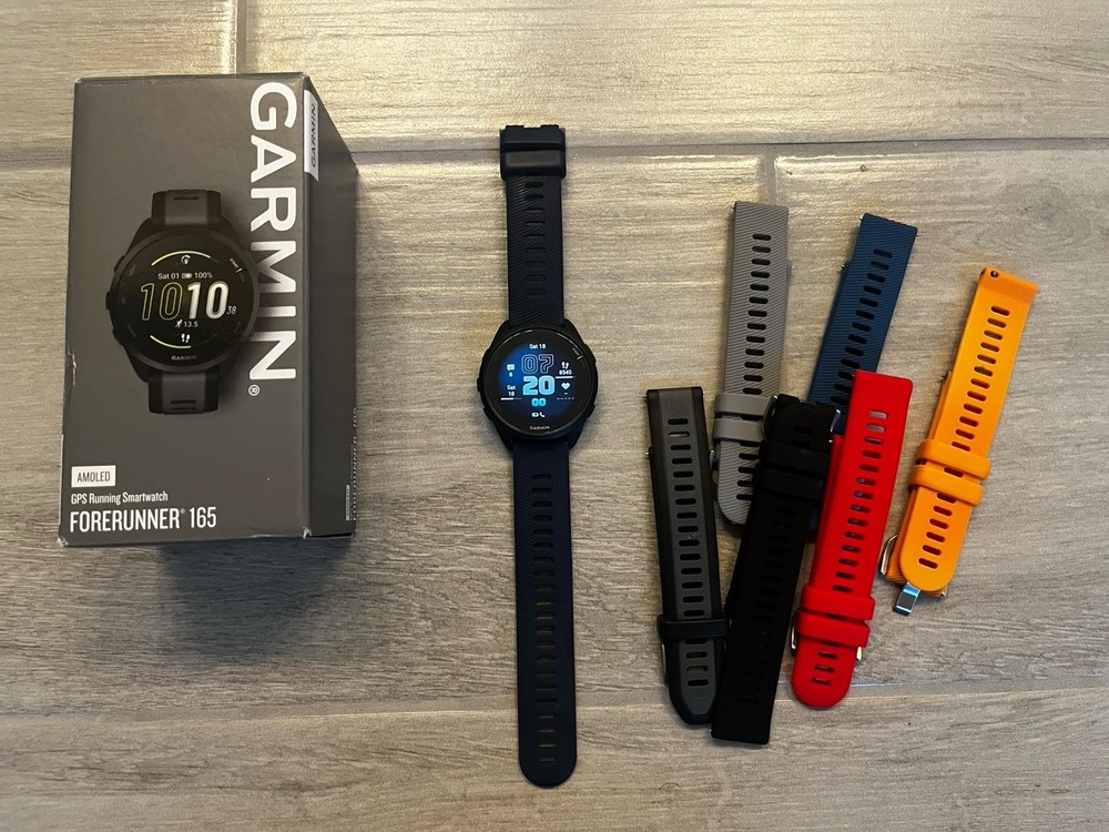 Garmin forerunner 165 With Box And Bands