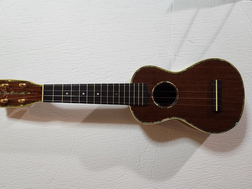 Solid Wood Ukulele Style 5