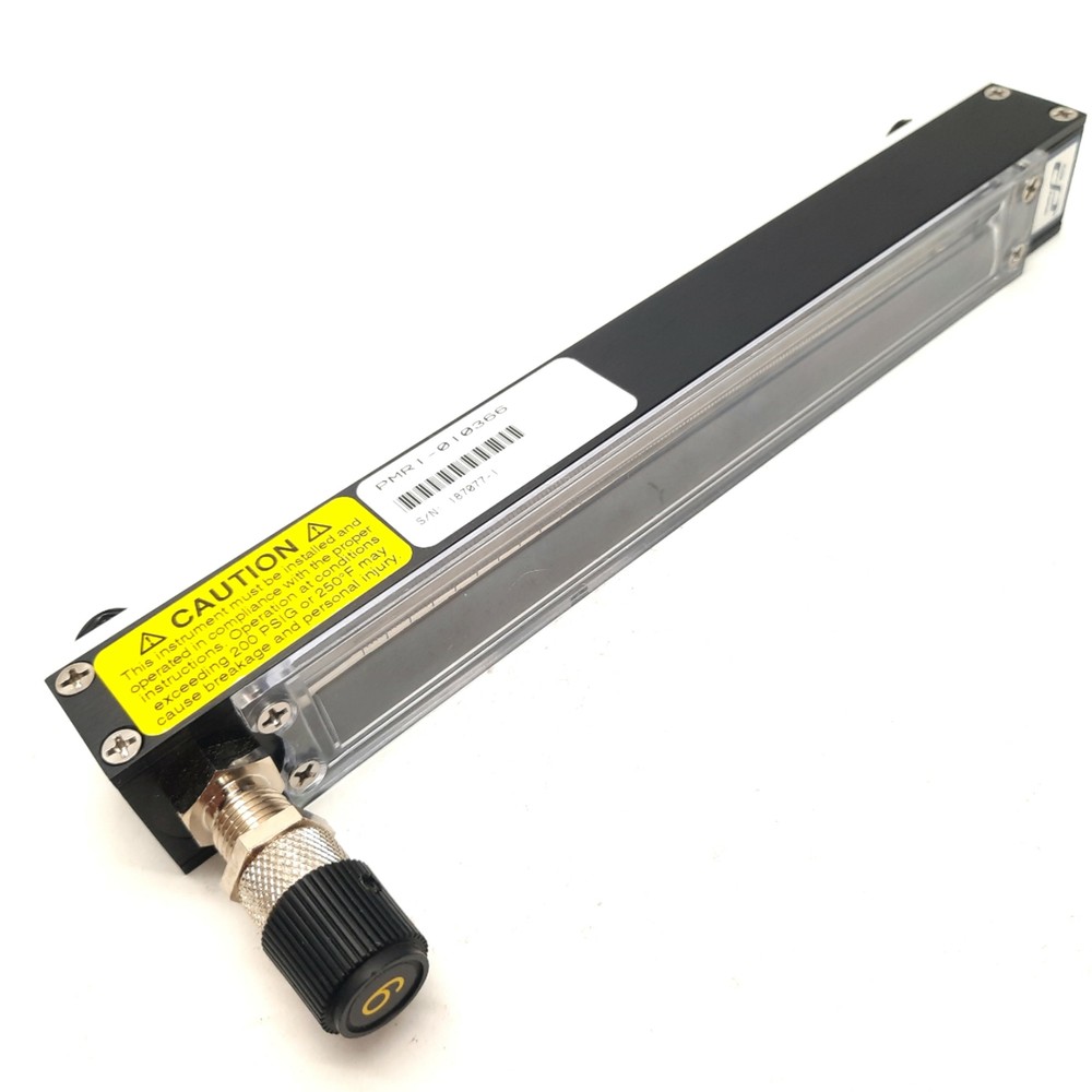 Cole-Parmer Masterflex Variable Area Panel Flowmeter 150mm Tube: 044-40-N, Valve