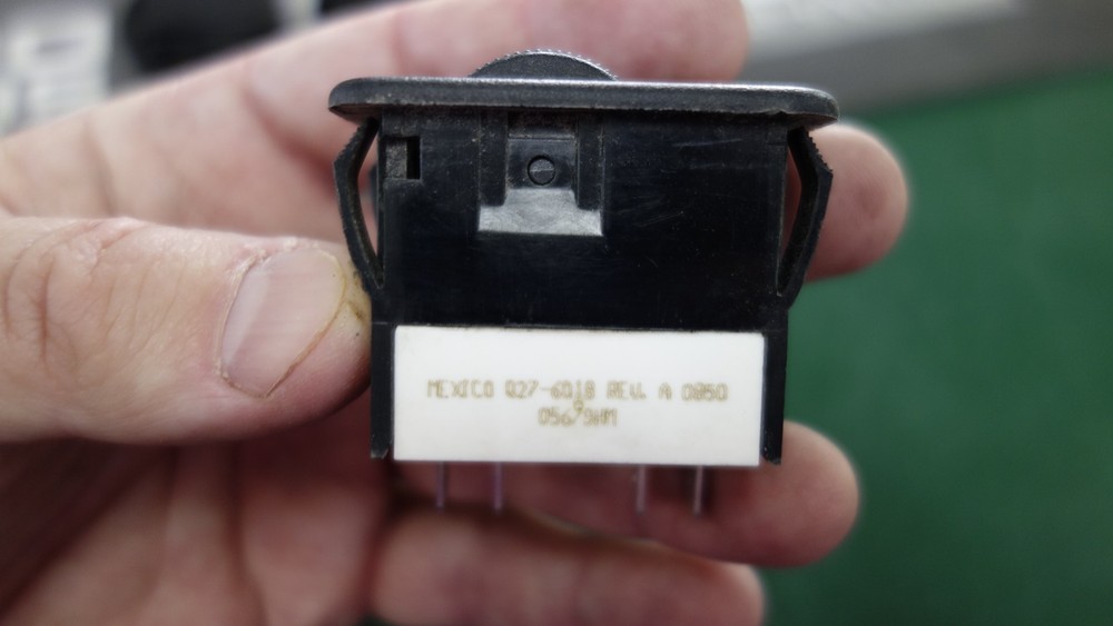 Peterbilt Instrument Panel Dimmer Q27-6018