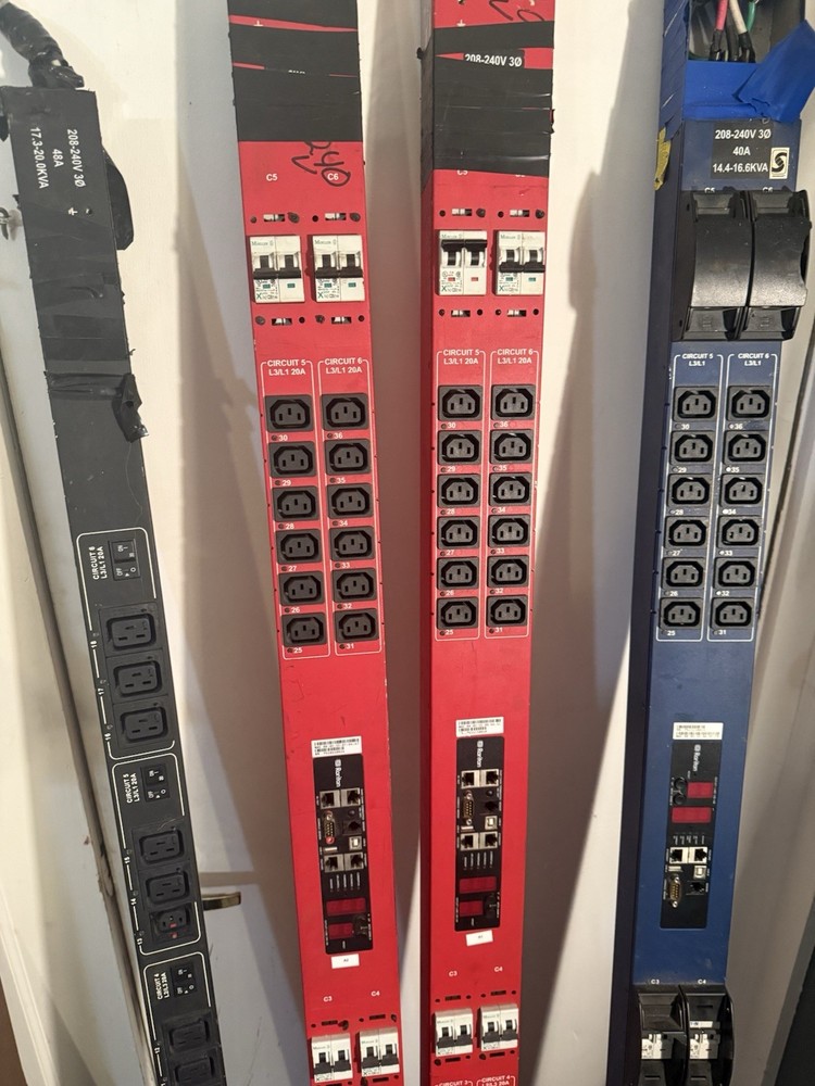 Eaton Metered Input Rack Power Distribution Units (PDUs