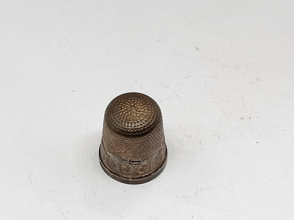 VINTAGE SOLID STERLING SILVER OLD SEWING THIMBLE DAISY FLOWERS