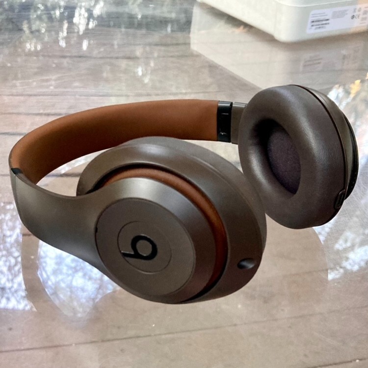 Beats Studio Pro Wireless Bluetooth On Ear Headphones - Deep Brown - New Sealed