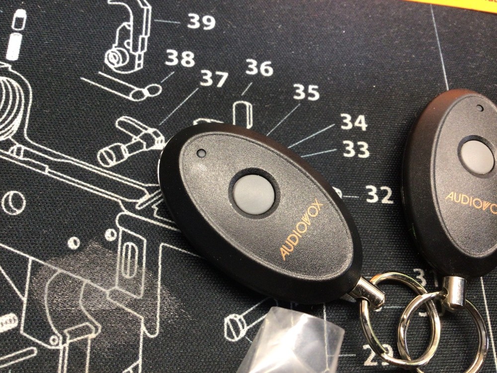 Audiovox AS9055T 1 Button Remote start open box