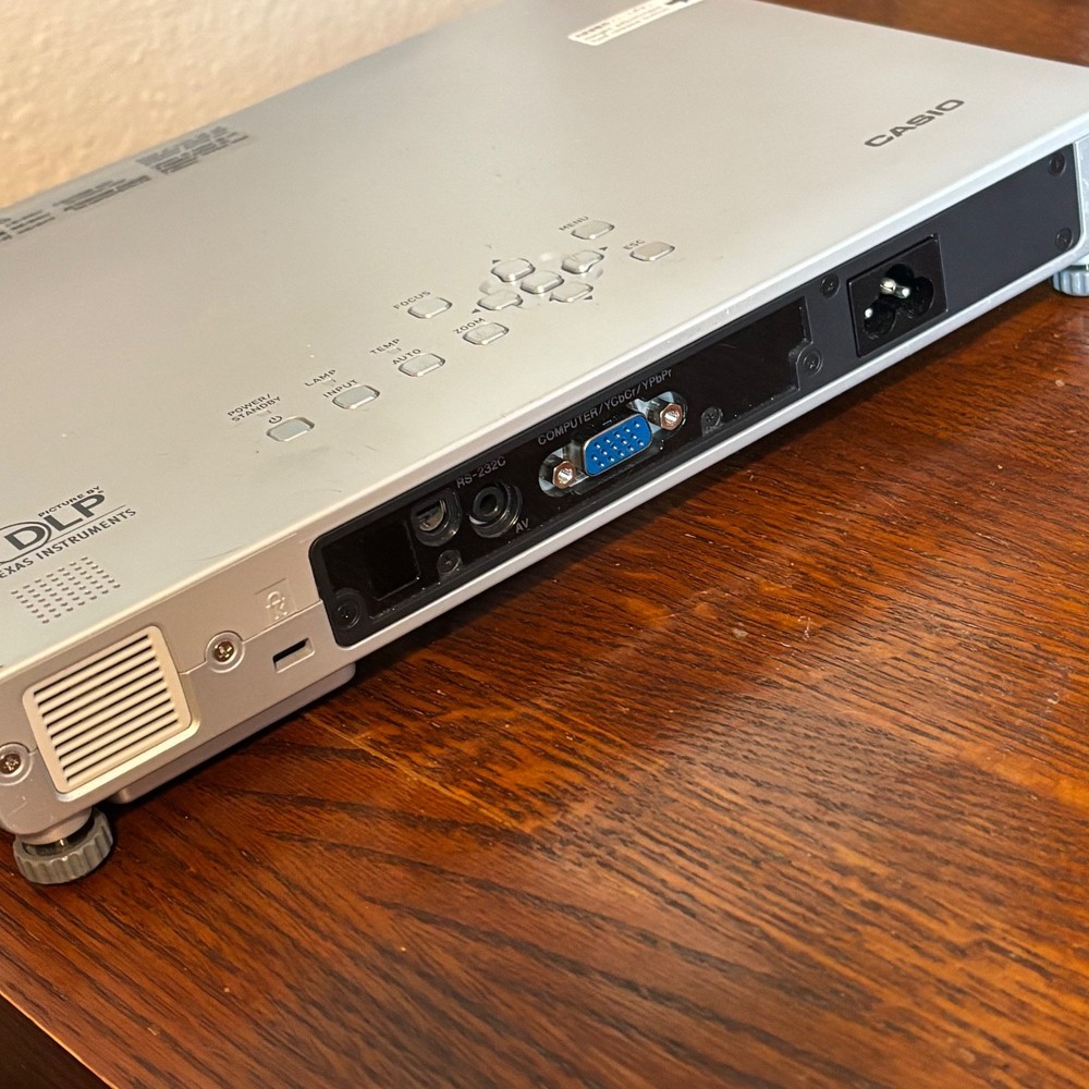 Casio XJ-S33 DLP Data Projector -Not Tested
