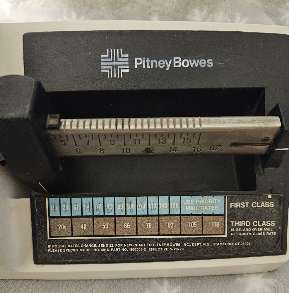 Vintage Pitney Bowes First & Third Class Postage Scale Model No. 4916