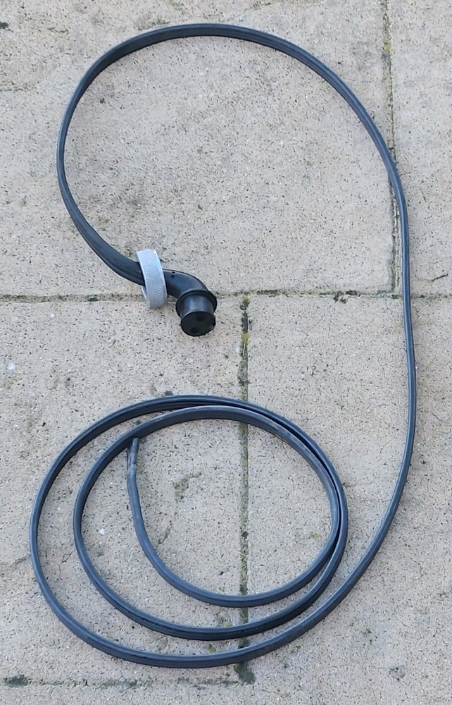 CUMMINS BLOCK HEATER ELECTRICAL CONNECTOR