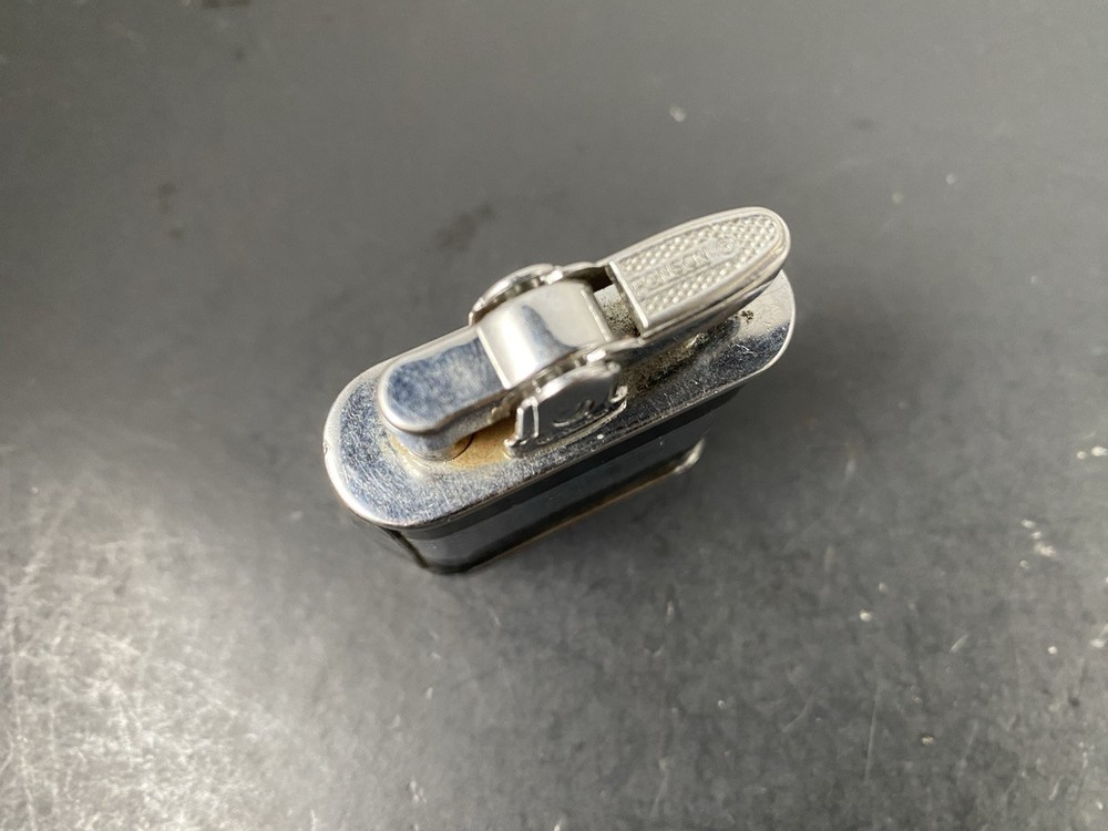 Ronson Vanguard Lighter