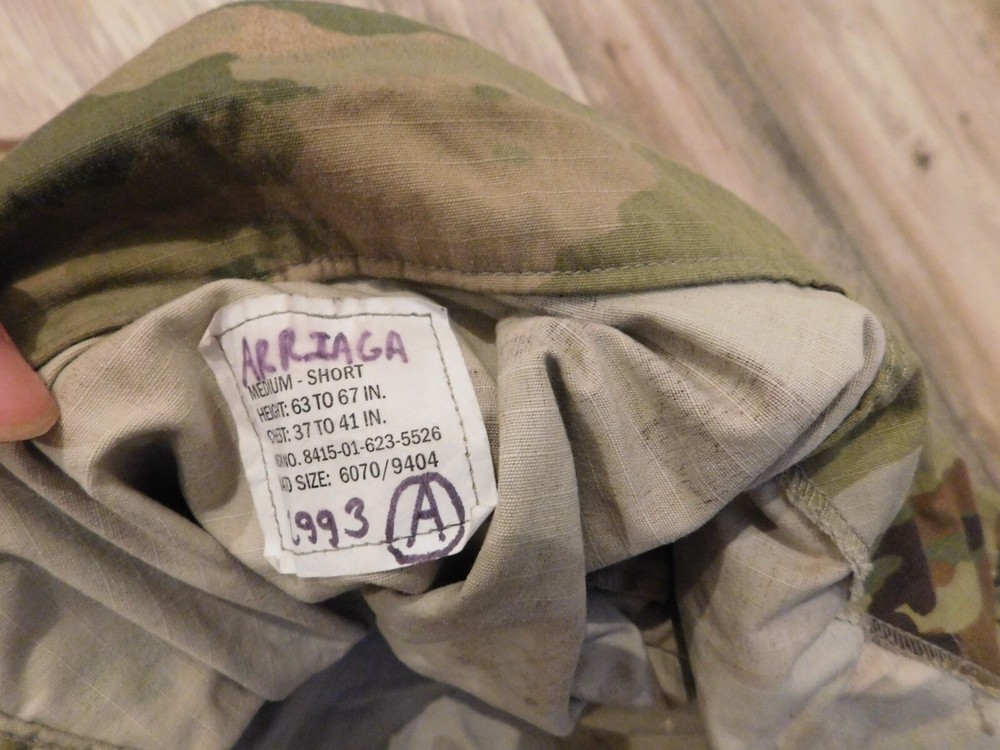 US ARMY OCP COAT SZ MEDIUM - SHORT