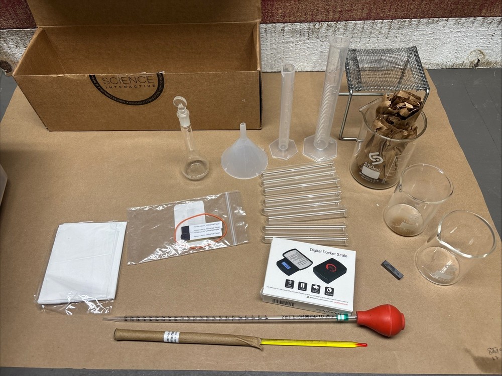 Science Interactive Lab Kit Lightly Used See Pics