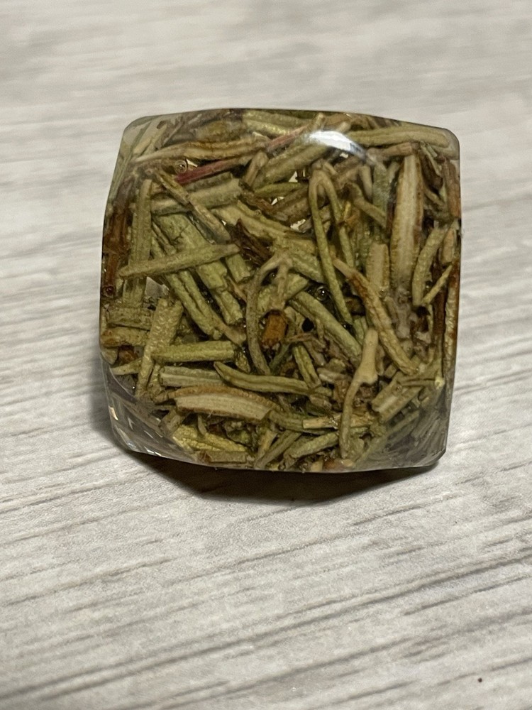 Woman’s Handcrafted Adjustable Grass Ring