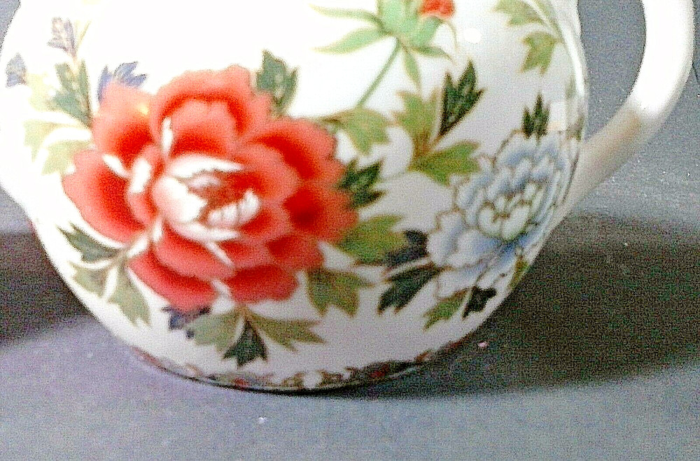 Takahashi Rust Rose cream & sugar set