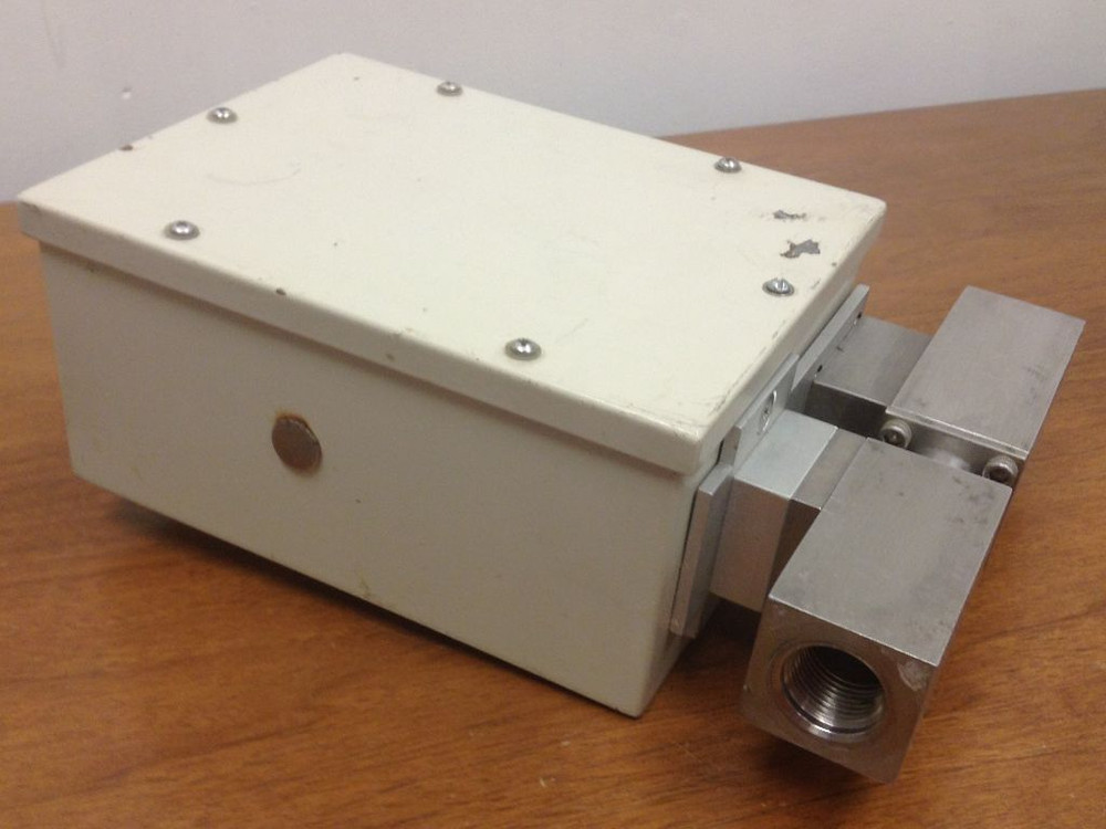 Sierra Instruments - Model #740-N3-2, Mass Flow Meter