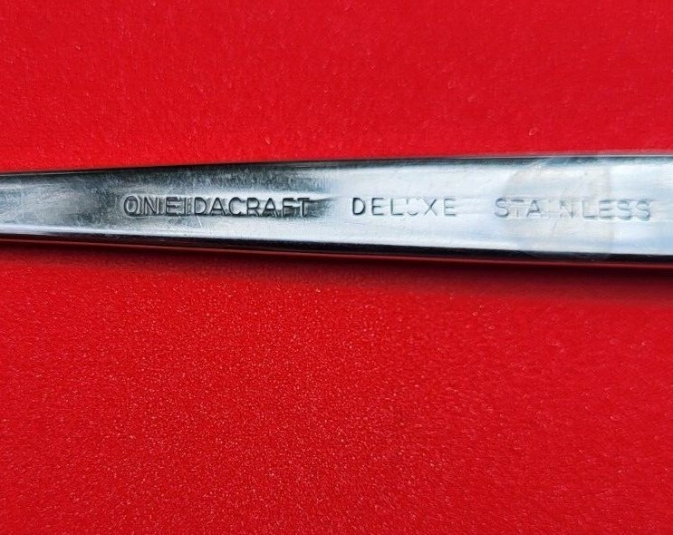 Oneida CAPISTRANO Stainless Oneidacraft Deluxe Rose Stainless CHOICE Flatware