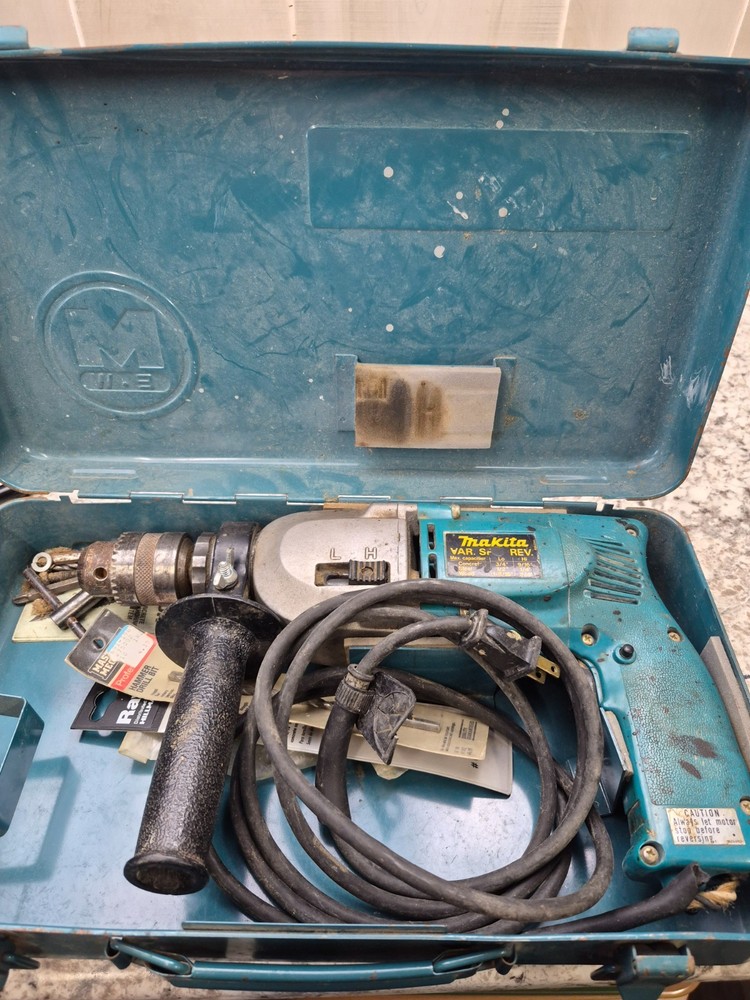 Makita Variable Speed Reversible Power Drill w/ Case – AS-IS, READ Description!!