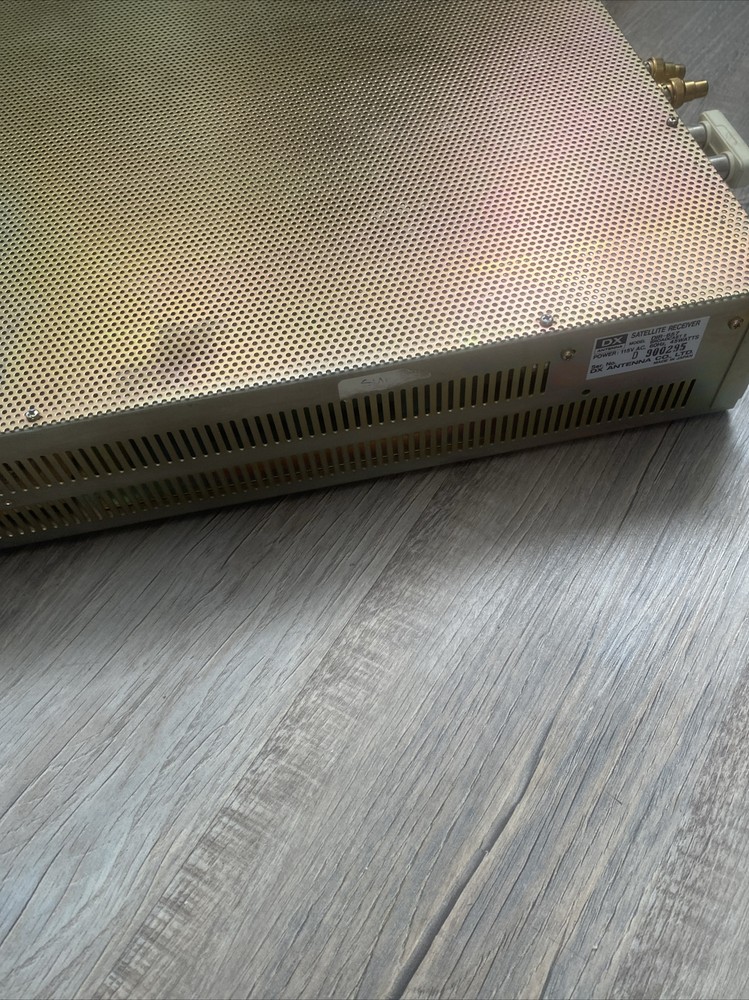 DX ANTENNA DIR-657 BROADCAST SATELLITE RECEIVER