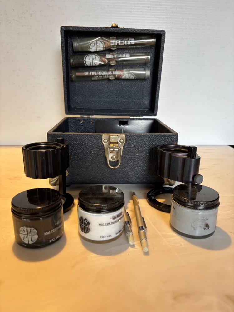 fingerprint kit with travel case