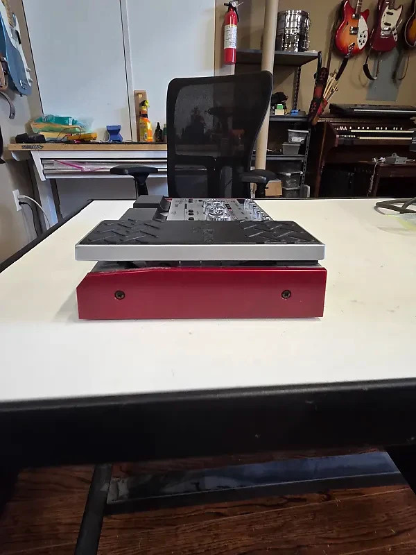 Korg Toneworks AX10B Multi Effects Pedal