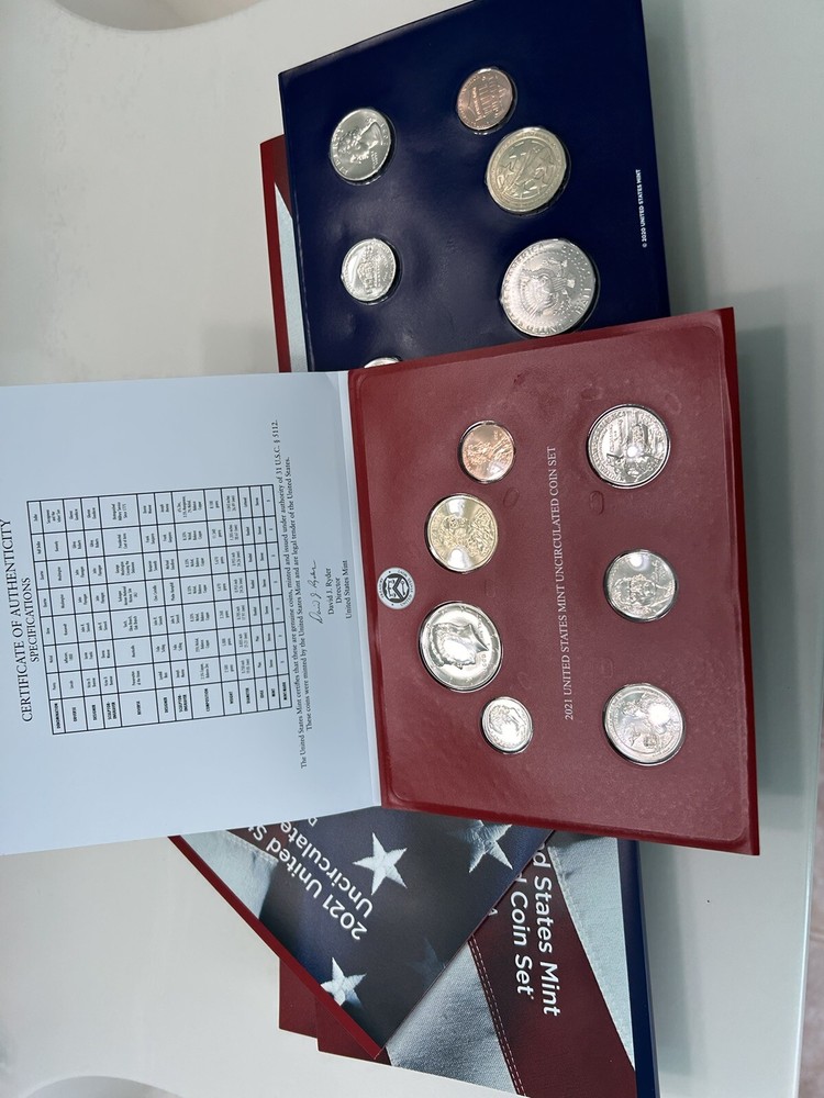 2021 P & D UNCIRCULATED MINT SET
