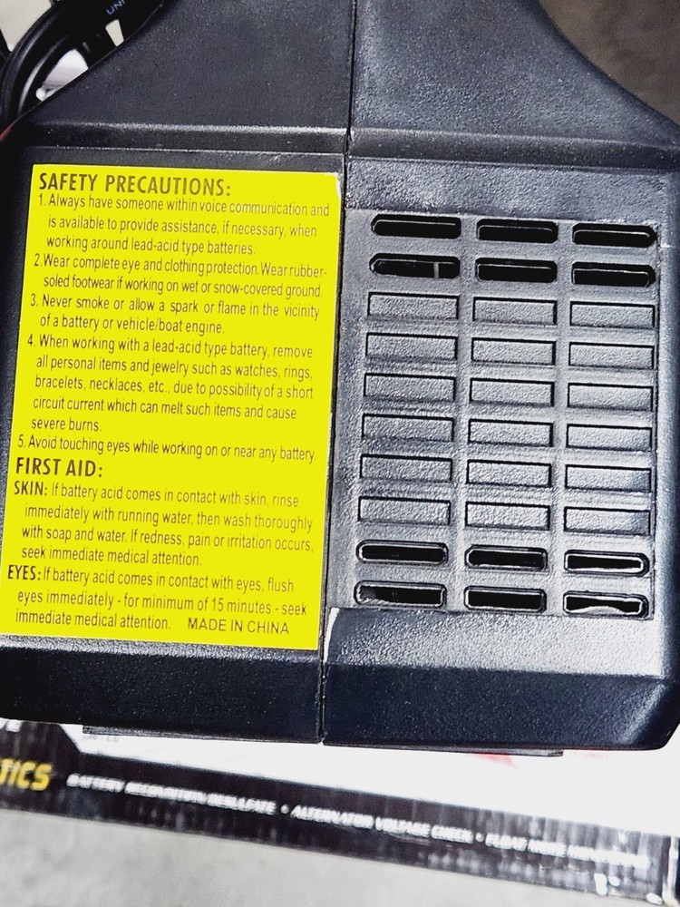 Vector Auto Battery Charger 15amp