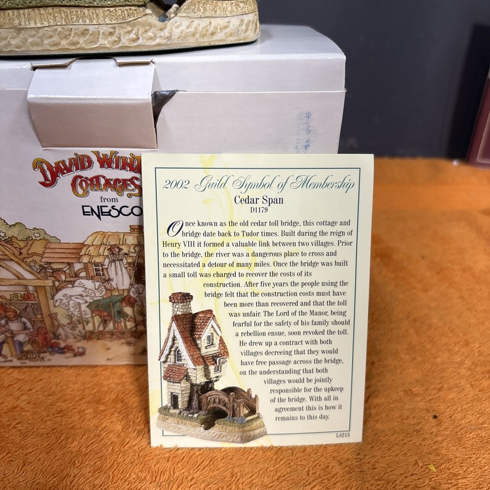 19-8-David Winter "Cedar Span" 2002 Guild Box/COA