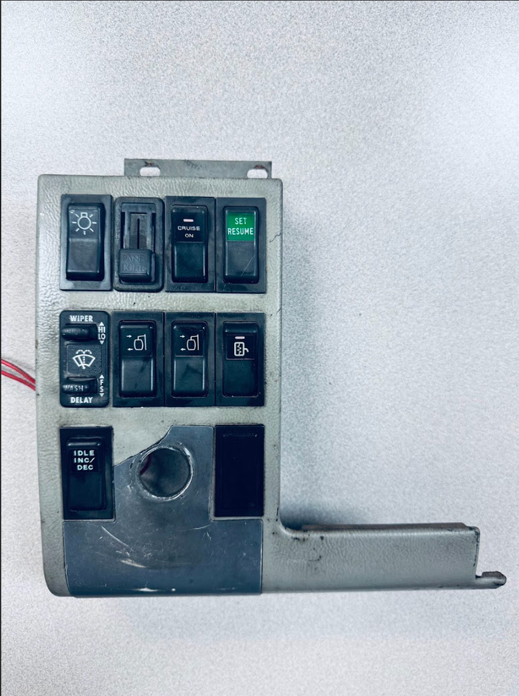 Freightliner Dash Panel Assembly P/N 22-41355-002