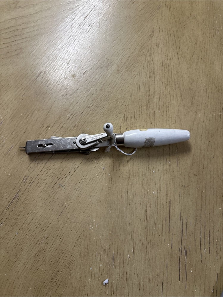 Vintage Punch Needle Tool 186