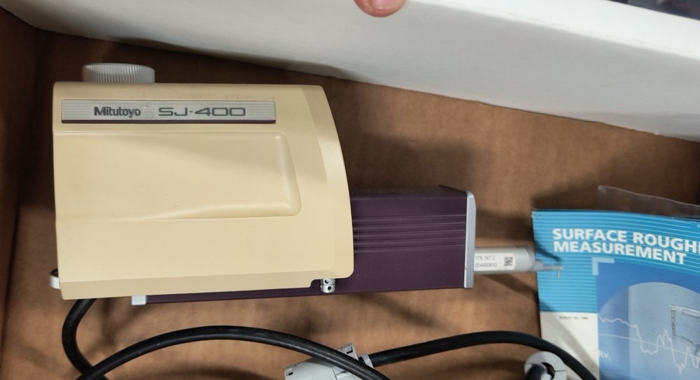 Mitutoyo SJ-400 Surface Roughness Tester
