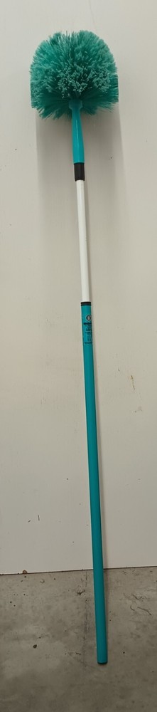 Cobweb Duster Telescoping Pole 42"-67.5 Corners Ceiling Fans for 8 ft ceilings