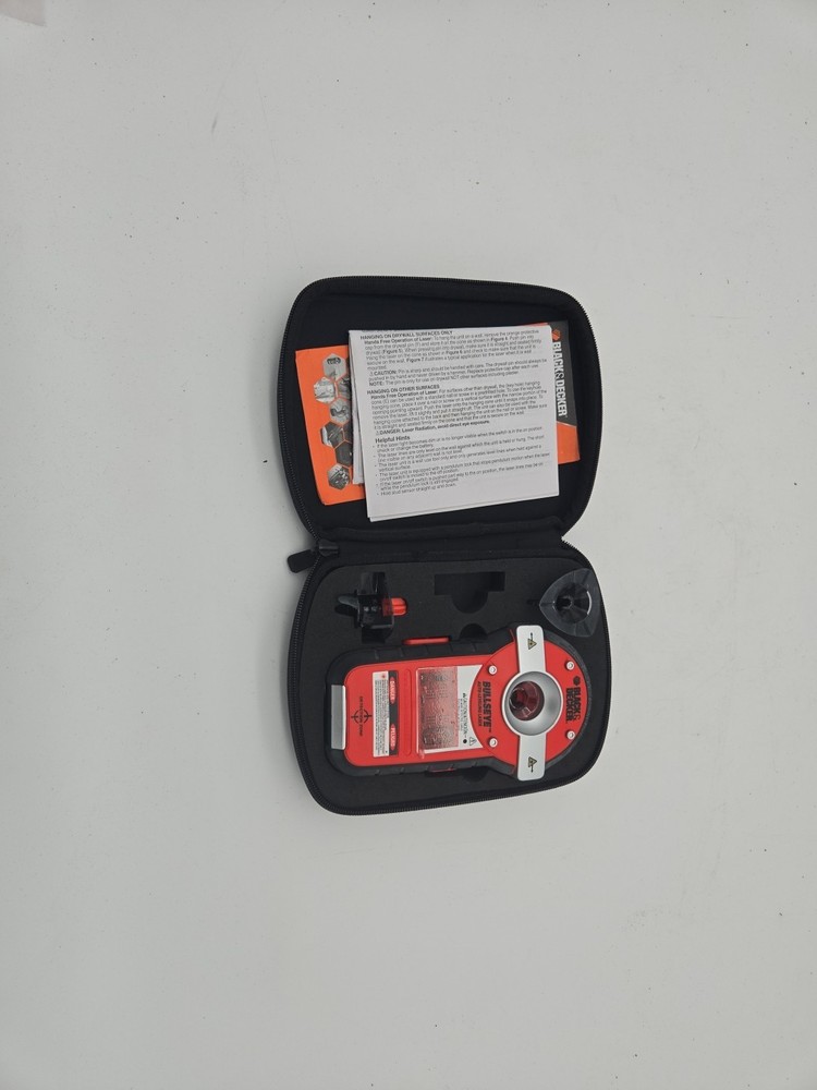 Black & Decker BDL190S Bullseye Auto Leveling Laser w/Stud Sensor + Storage Case