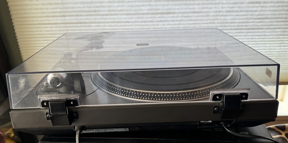 Vintage Technics SL-1510 Direct Drive Turntable WORKING