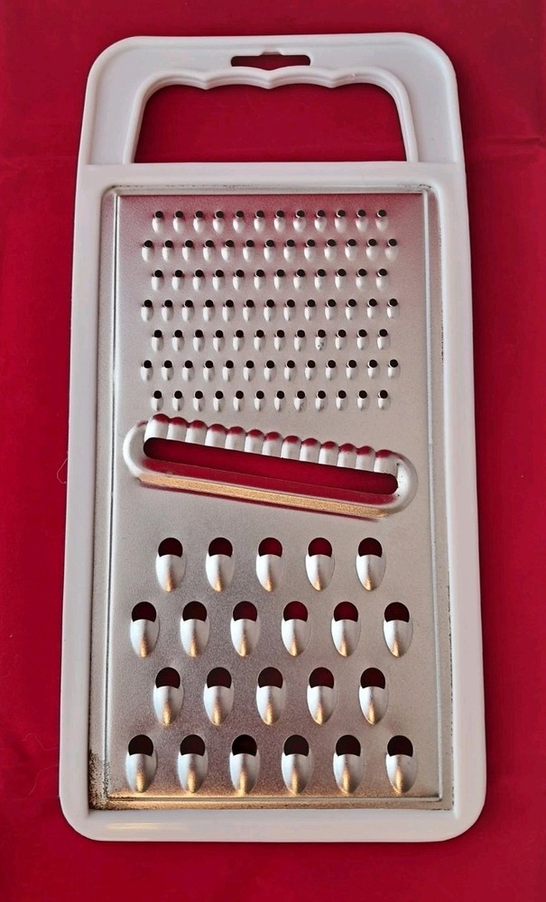 Handheld Cheese Grater (C)