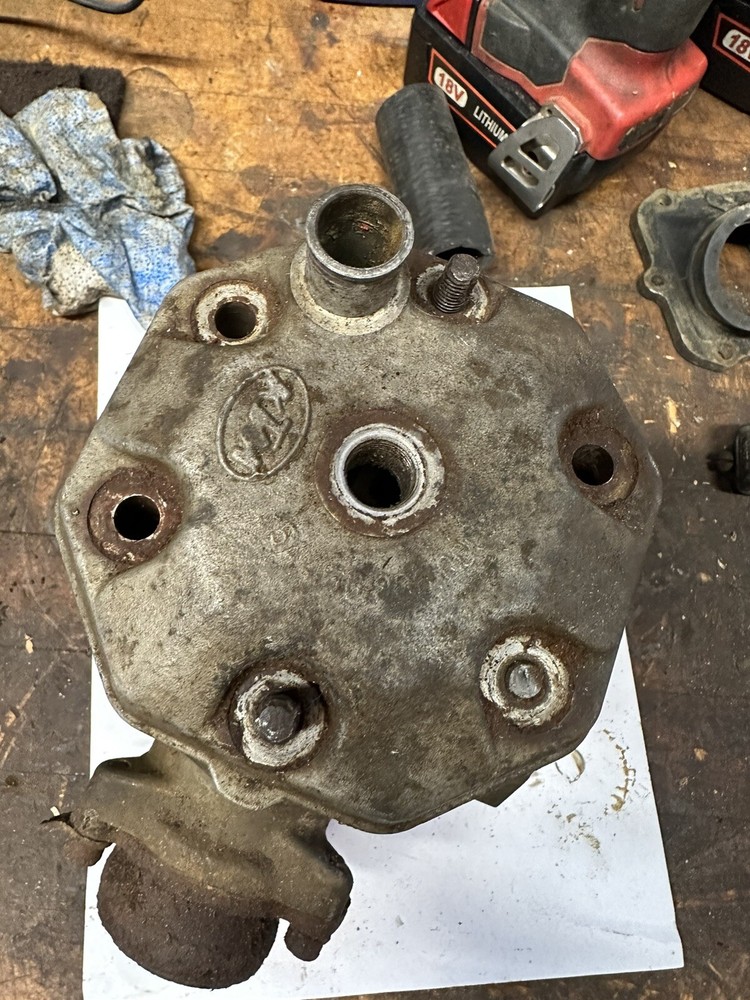 1985 86 ktm head and cylinder