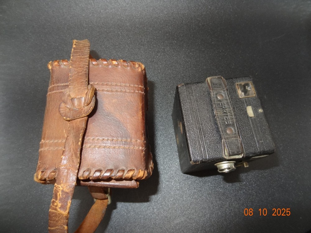 ERRTEE Box Baby Box Subminiature Camera- Rare
