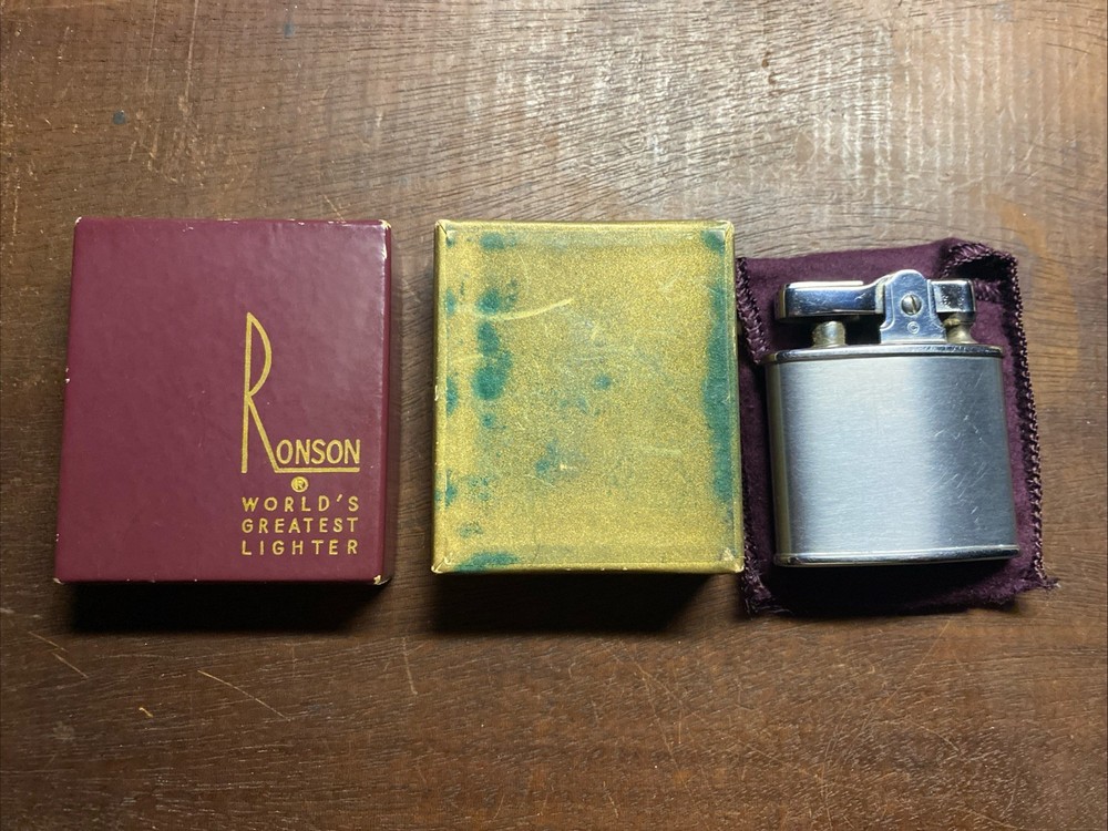 Ronson Vintage Lighter In Box Non-Engraved