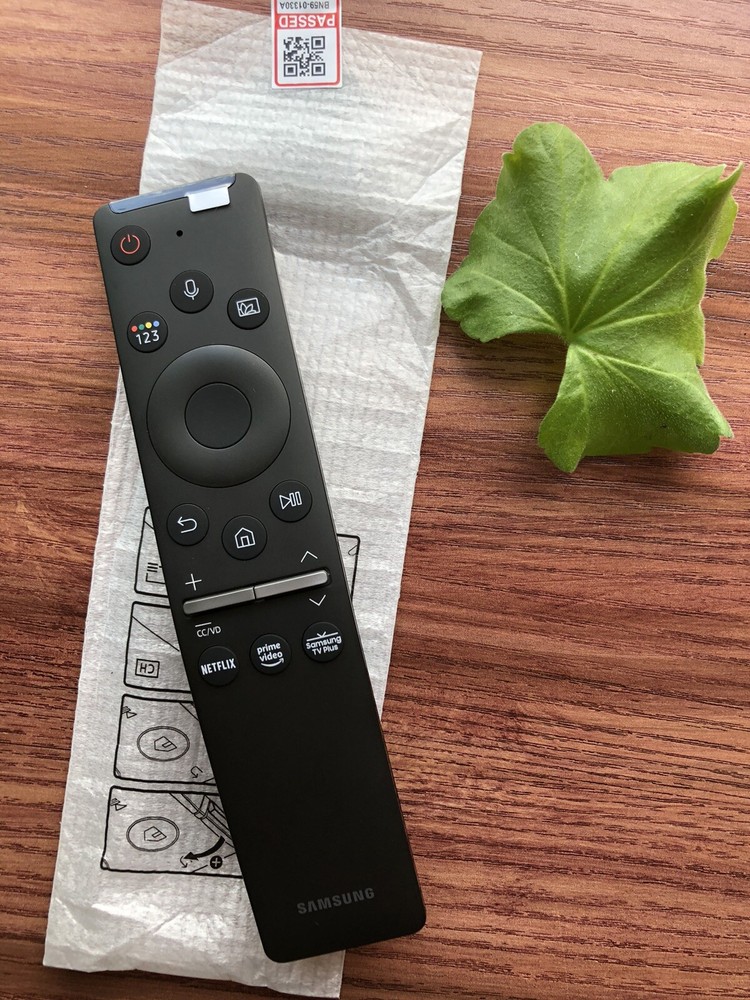 ORIGINAL Samsung Remote Control BN59-01330A Black  NEW Open Box