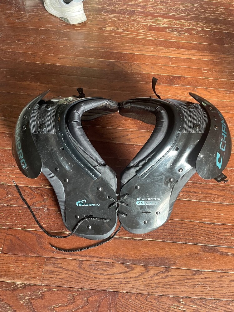 Champro Scorpion 2x Shoulder Pads